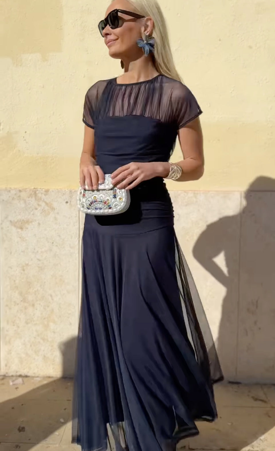 Mesh round neck short sleeve pleated dress