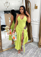 Please knot the dress