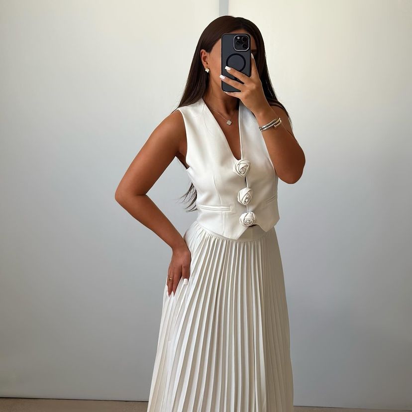 Flower pleated skirt suit