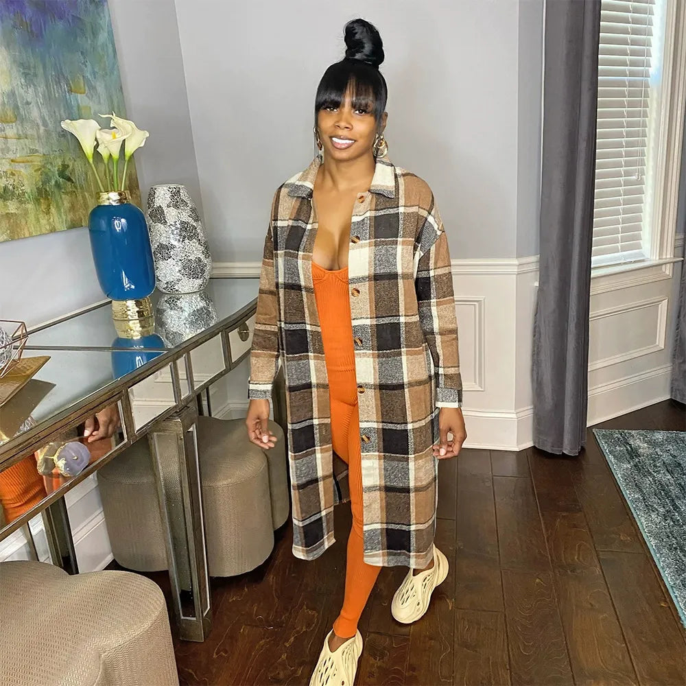 Casual and stylish classic plaid coat